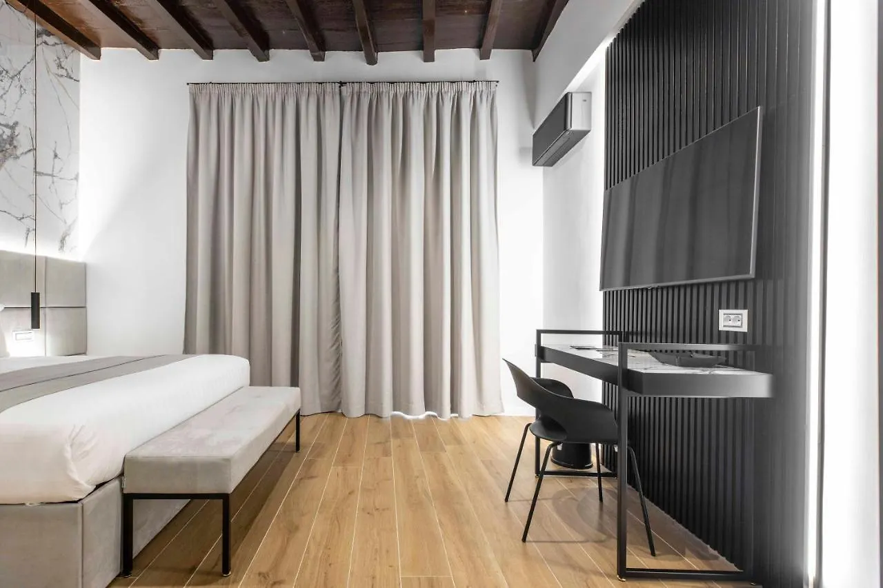 Home At Rome Luxury Navona Италия
